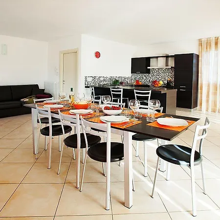 Residence-11 To Choose From In An Exclusive By Italian Appartement Tremezzo