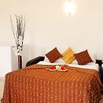 Residence-11 To Choose From In An Exclusive By Italian Apartmán