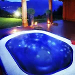 Residence-11 To Choose From In An Exclusive By Italian Apartmán