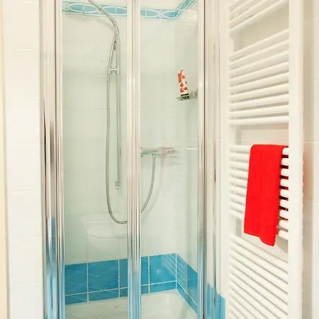 Residence-11 To Choose From In An Exclusive By Italian Apartamento Tremezzo